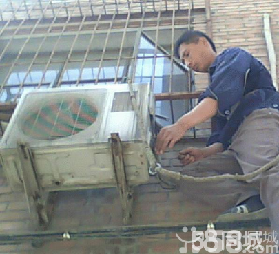 振兴搬家:服务贴心 随叫随到 就近派车 质量保证