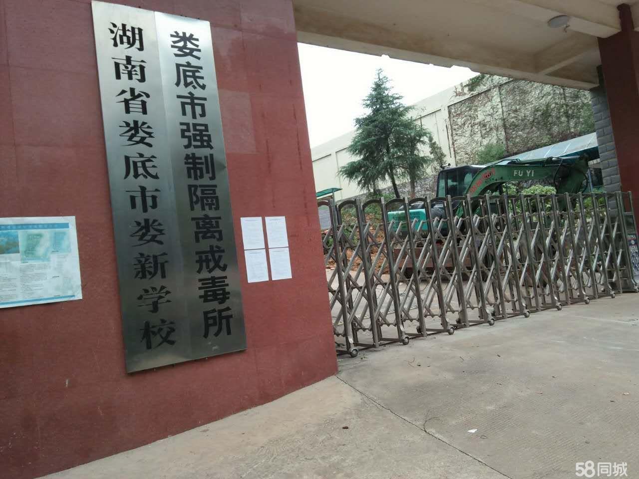 搬家,搬钢琴库房搬迁、空调移机、红木家具拆装