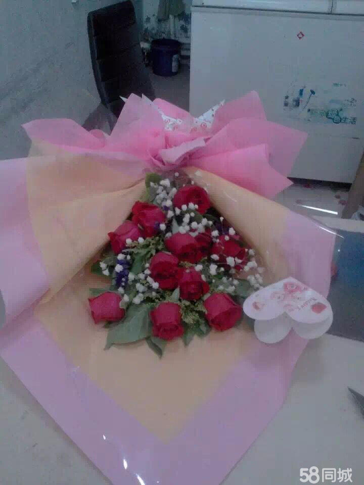 昭通鲜花店，同城专业送花，精品玫瑰，母亲节鲜花预订