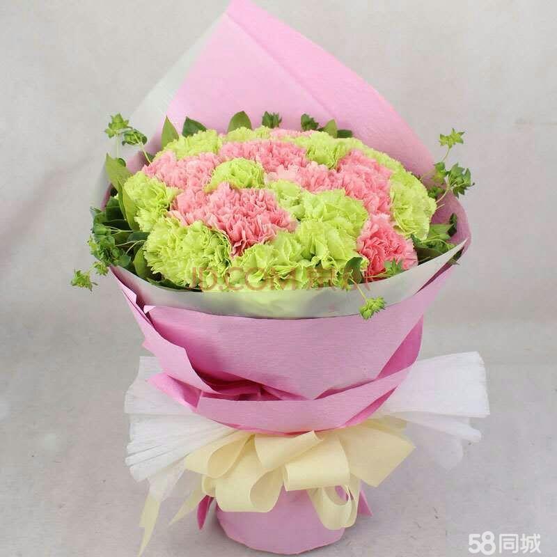 情人节消费100赠送一只小熊,满200赠送百合和小